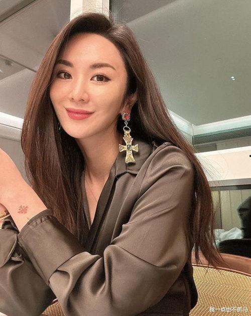 网红明星吃瓜qq群名,幕后故事大揭秘  第3张 网红明星吃瓜qq群名,幕后故事大揭秘  第3张