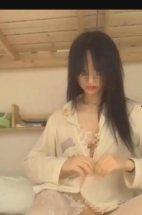 女孩大爆料视频在线观看,视频内容精彩纷呈,在线观看不容错过